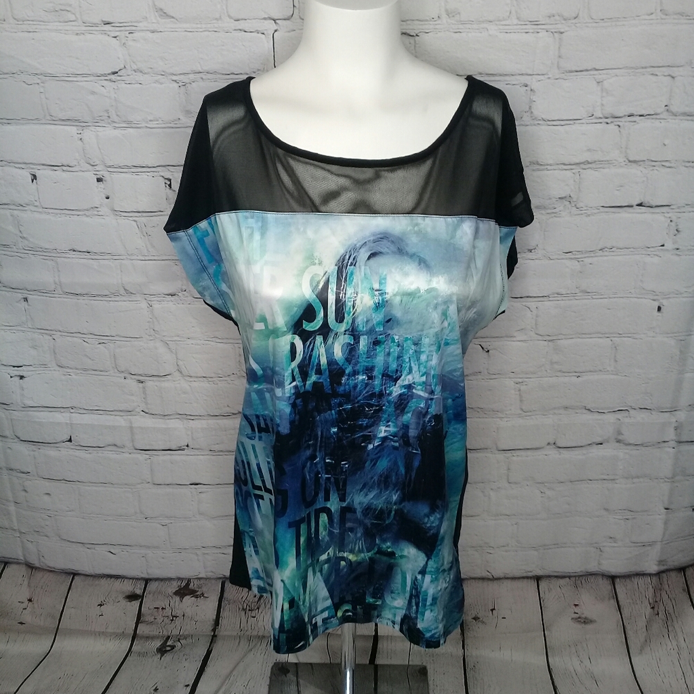 Express Blue Black Summer Beach Graphic Short Sleeve Satin Tee Medium